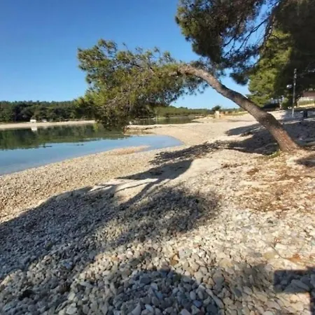 Luka Apartment Pomer