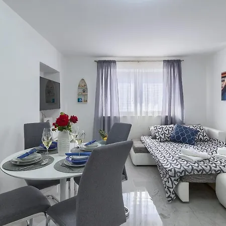 Luka Apartman