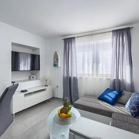 Luka Apartman