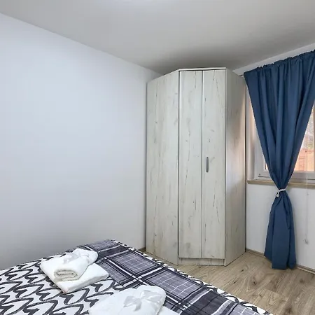 Luka Apartman Pomer
