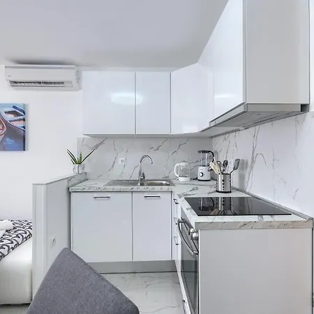 Luka Apartman